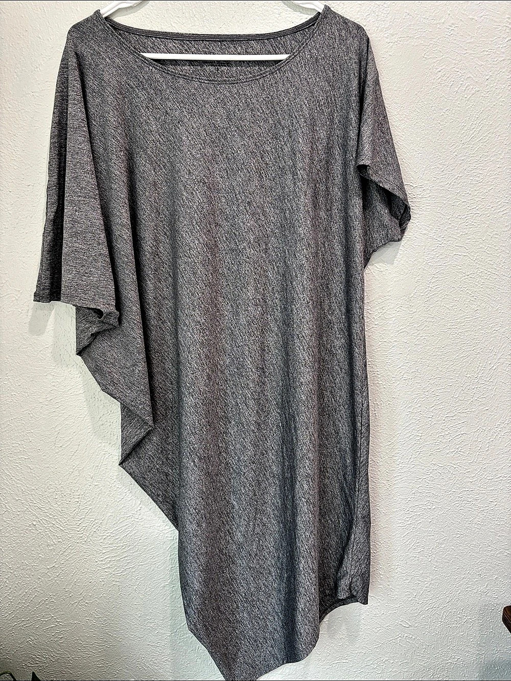 Athleta With Ease Asymmetrical Top Gray Size Small